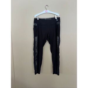 RBX Black With Patterns Leggings Woman’s Size XL Flaws-Marks